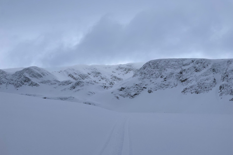 From Sofia: Private 7 Lakes Winter Hiking Tour