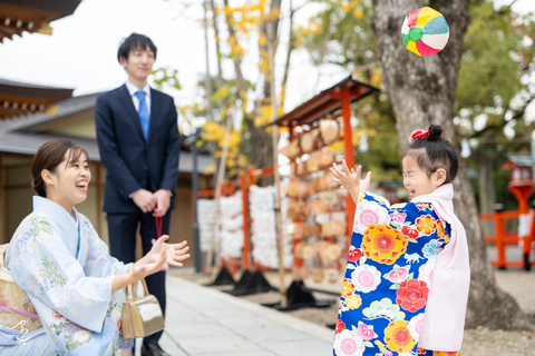 Kanazawa: Private Photoshoot with Professional Photographer Photoshooting