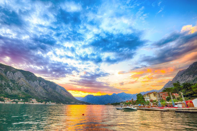 Kotor: tour en barco privado por la cueva azul