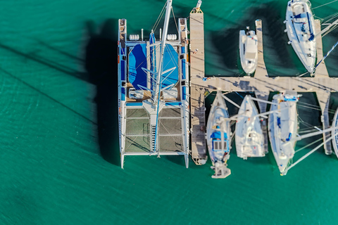 DIVERTIMENTO E RELAX – TOUR IN BARCA A VELA LUNGO LA COSTA D'ORODIVERTIMENTO E RELAX – TOUR IN BARCA A VELA LUNGO LA GOLDEN COAST