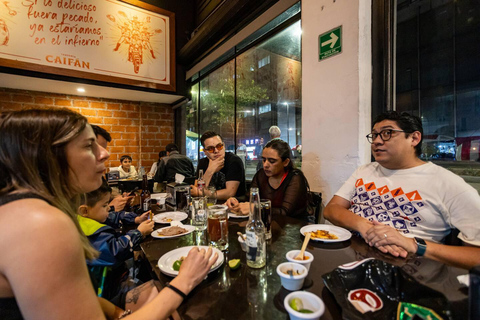 Città del Messico: esperienza di Lucha Libre con un giornalistaMartedì all'Arena Mexico