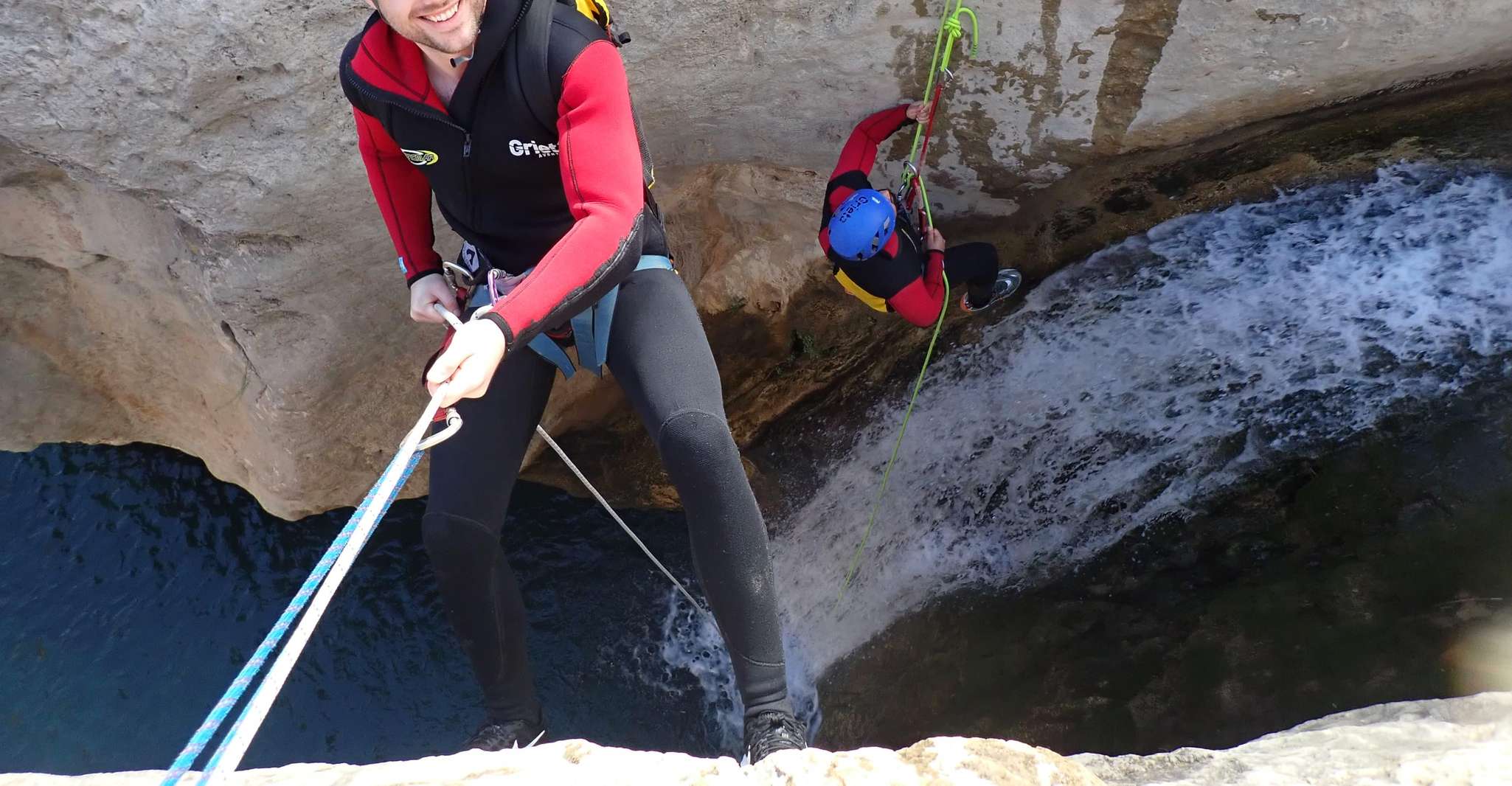 Water Canyoning nella grotta Turche Buñol (Valencia) - Housity