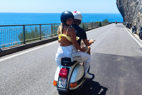Sorrento Coast: Discover Hidden Gems by Vespa with a Buddy