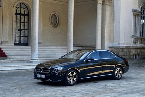 Belgrado: Luxe Limo Service met Chauffeur