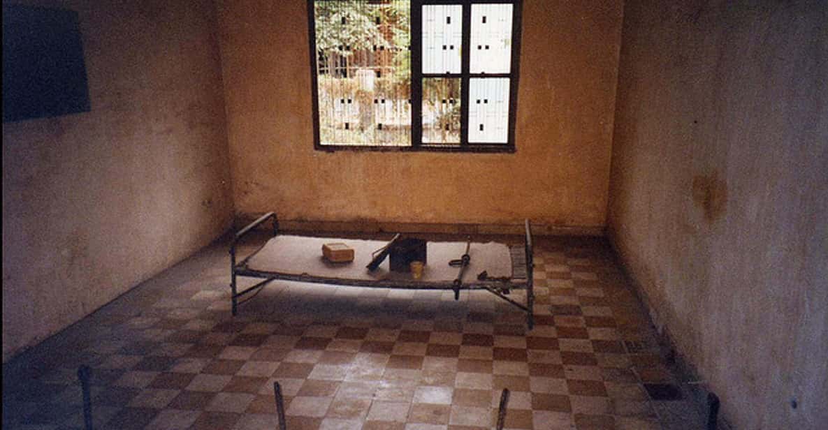 Half Day Tour of Tuol Sleng and Choeng Ek Killing Field