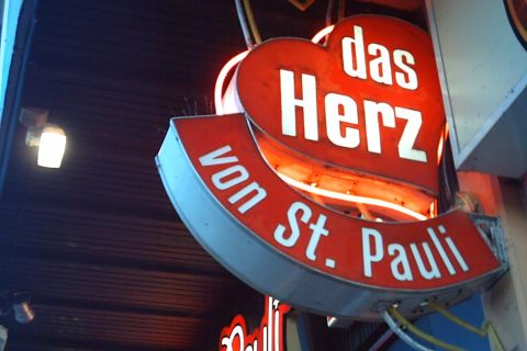 Hamburg: St. Pauli 1.5-Hour Tour