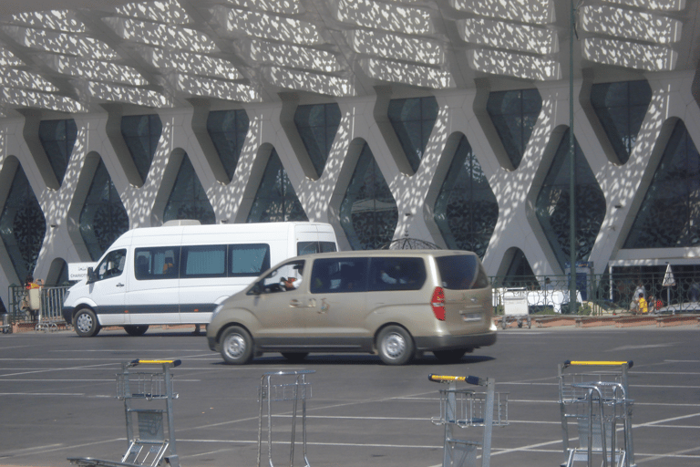 Privat-Transfer zwischen Marrakesch-Menara & Stadtzentrum