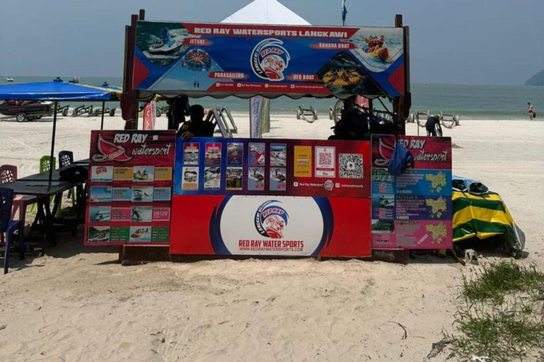 Visite privée en jet ski surpuissant à Langkawi avec vidéo par droneFORFAIT LUXE BRONZE INDIVIDUEL