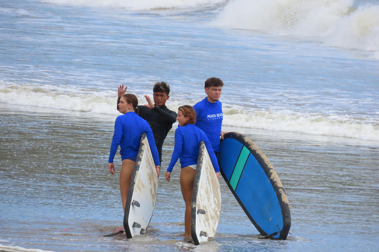 Uluwatu:Catch Your First Wave With Professional Surf Coaches