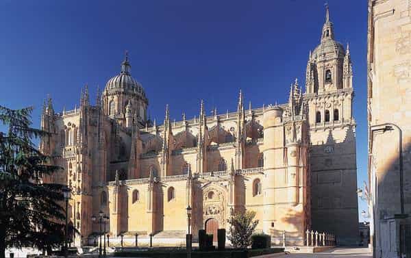 from madrid 5day salamanca portugal bus tour