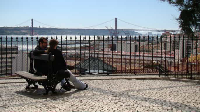 chiado e bairro alto walking tour de 3 horas de lisboa