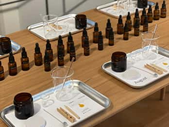 Londra: Workshop sulla creazione di candele con oli essenziali