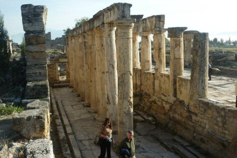 Private Pamukkale (Hierapolis) Tour: een hele dag vanuit Izmir