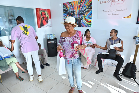 ART TOUR GUADELOUPE: guided visits, local lunch by private bus ART TOUR GUADELOUPE: guided tours, local lunch, by private bus