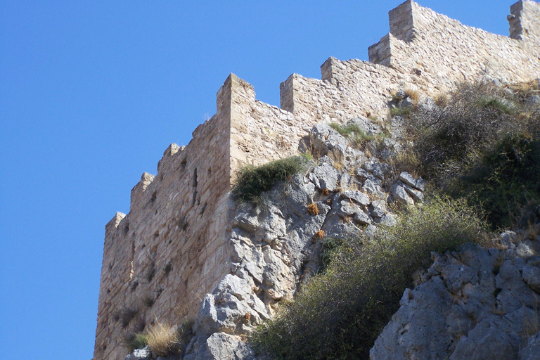 Antigua Corinto Escalón de San Pablo y visita al balneario termal