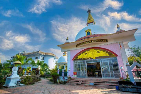 De Pokhara: excursão de 2 noites e 3 dias a Lumbini com guia de carro