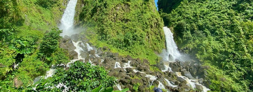 Les Cascades des Sources Chaudes de la Dominique et les Trésors des Gorges de Titou