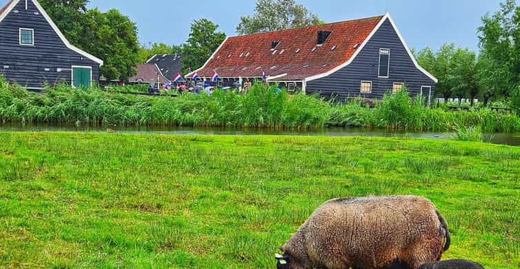 Amsterdam to Giethoorn & Zaanse Schans Small Group w/ Pickup photo 15