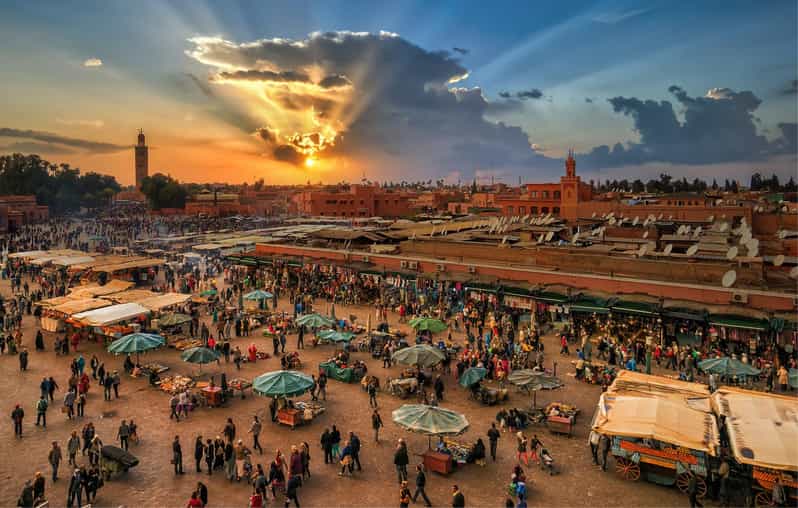 Agadir : expérience guidée d'une journée à Marrakech avec la médina et le souk - medina