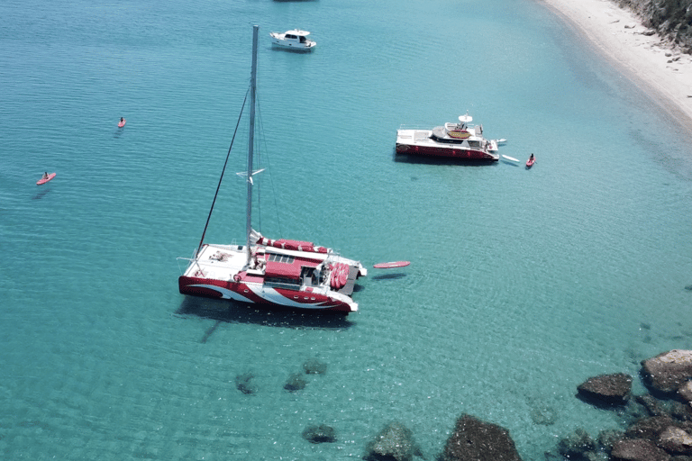 Croisière en catamaran direction les îles Lavezzi