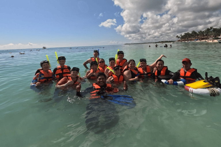 Tulum: Ruins, Cenotes, Turtle Swim, and Lunch Tour