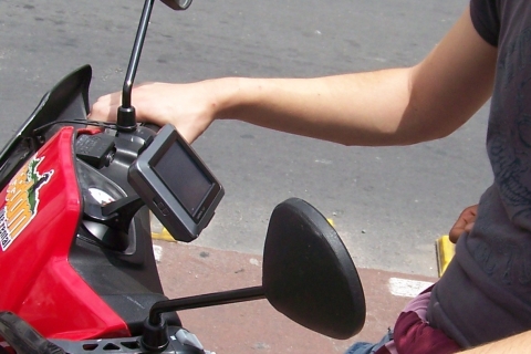 Visite autoguidée de Quito et de l'équateur en scooterOption standard