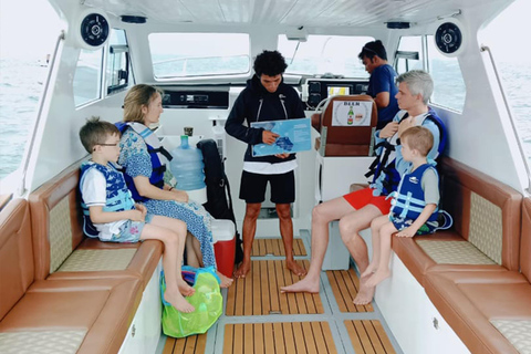 从巴厘岛出发：努沙佩尼达魔鬼鱼浮潜私人乘船观光共享游船之旅（含午餐，巴厘岛酒店接送服务）