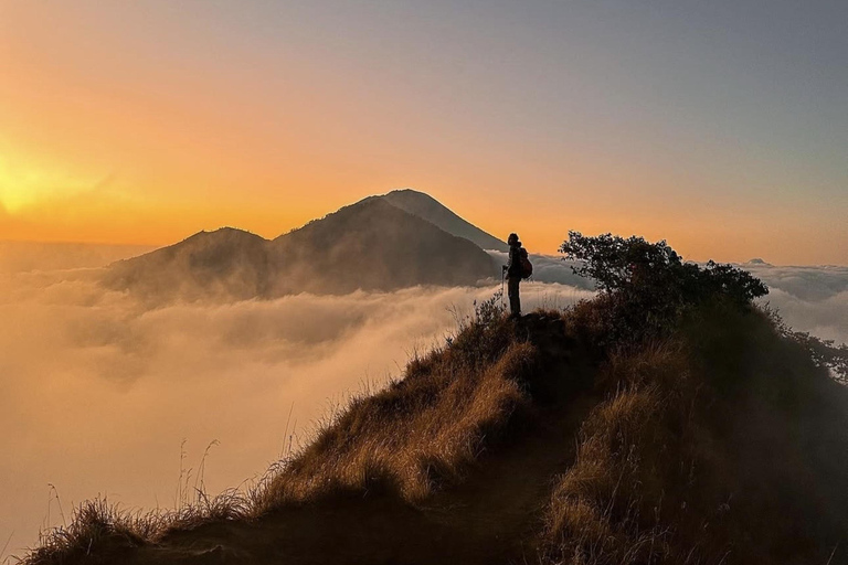 FROM UBUD: Mount Batur Sunrise Hiking With Breakfast Ticket For Hot Spring ( Meeting Point )