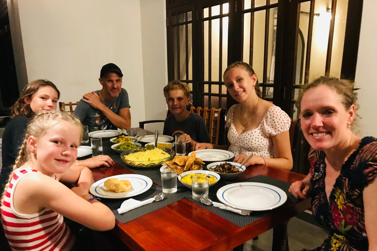 阿努拉德普勒：当地市场探访与草药米工坊体验