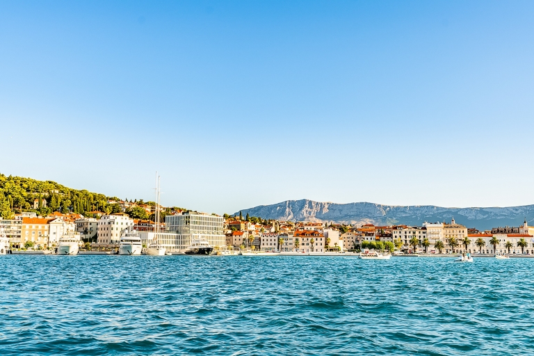 Depuis Split ou Trogir : visite de 5 îles et grotte bleueDepuis Split : visite de groupe en anglais