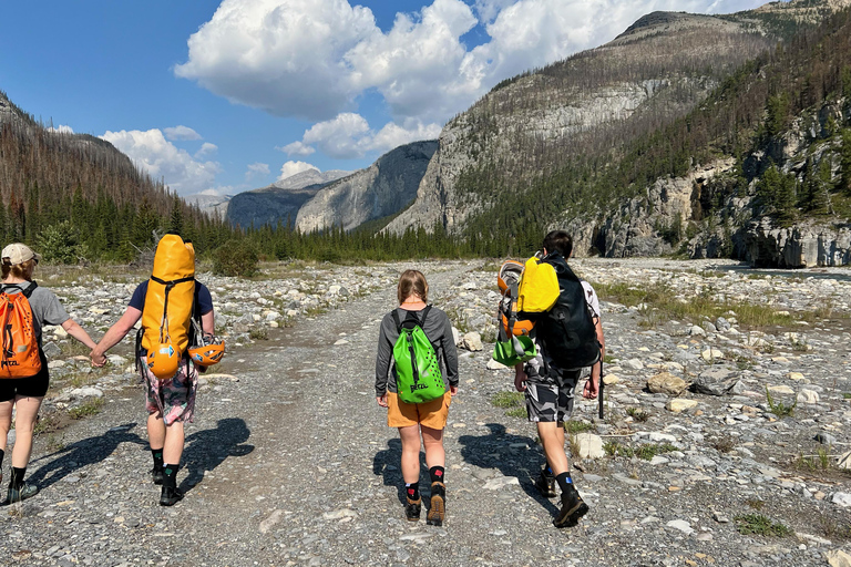 Banff: Excursión al Cañón Fantasma con toboganes, rápeles y saltos