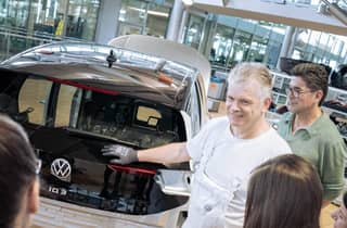 Dresden: Premium-Tour durch die Gläserne Manufaktur von VW