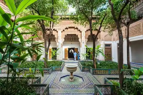 Marrakesz: Grobowce Saadytów, Souk i Medina Tour, Pałac Bahia