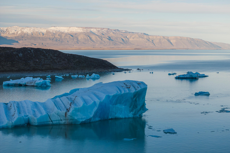 El Chalten: Boat Trip to the Viedma Glacier El Chaltén: Sailing to the Viedma Glacier