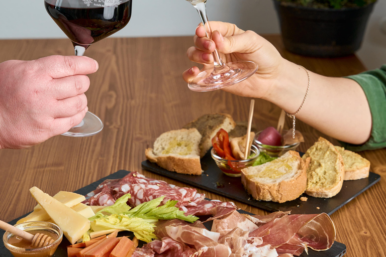 Chianni: cata de vinos y aceites con comida o cena