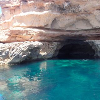 Ибица: лодочный тур по пляжам и пещерам в Instagram