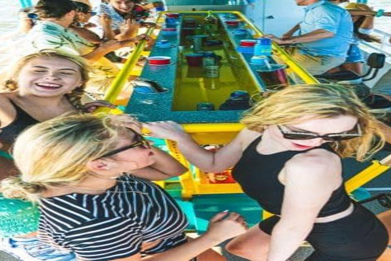 Los Angeles: Karaoke Experience at Paddle Pub Marina Del Rey