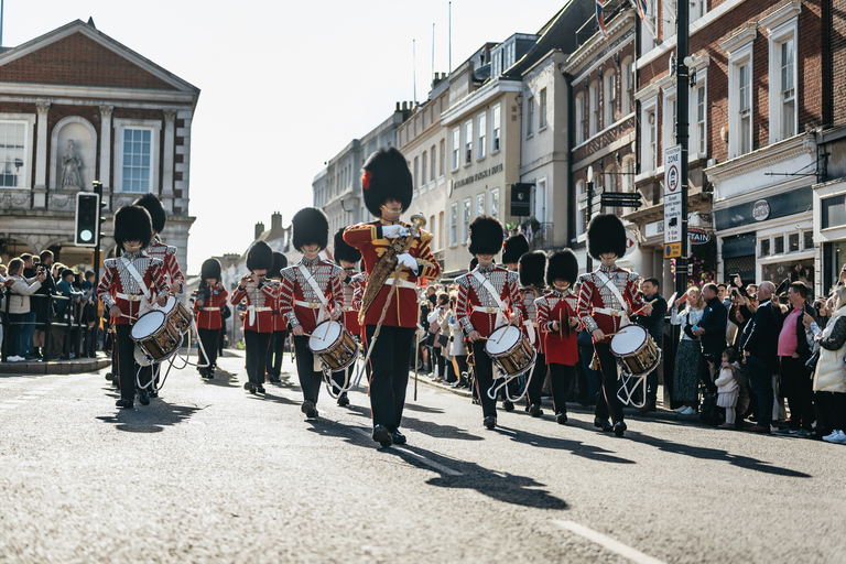 London: Windsor, Stonehenge und Oxford - TagestourTour auf Englisch mit Stonehenge & Windsor Castle Eintrittsgelder