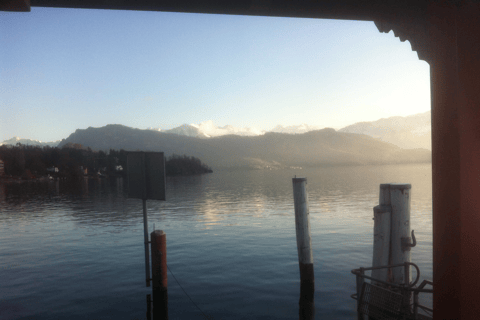 Lucerne: visite privée à pied des villas et des châteaux du lac des Quatre-CantonsLucerne: Villas et châteaux au lac des Quatre-Cantons