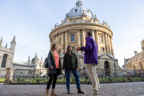 Oxford: Official University and City Walking Tour Private Tour