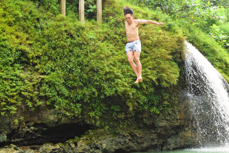 Yogyakarta: Pindul Cave & Puncak Segoro Indian ocean view Yogyakarta: Pindul Cave & Puncak Segoro Indian ocean view