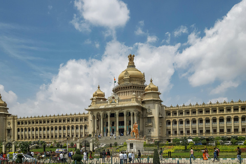 Experimente Bangalore - Excursão noturna a pé pela cidade e visita ao mercado