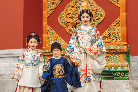 Beijing: Ming Dynasty Costume Experience Families or Couples 3 person - Ming Dynasty Chinese costume experience