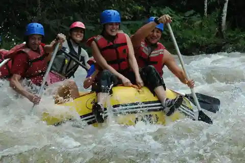Arenal Volcano Raft och Rappel Äventyr
