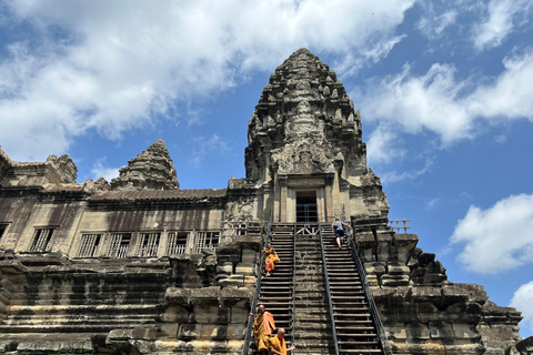 Tour Privado del Amanecer de Angkor en Vehículo con Aire Acondicionado