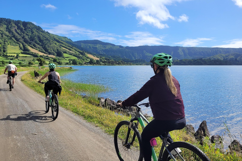 Visite guidée de Sete Cidades en vélo électriqueVisite guidée en vélo électrique de Sete Cidades - matin