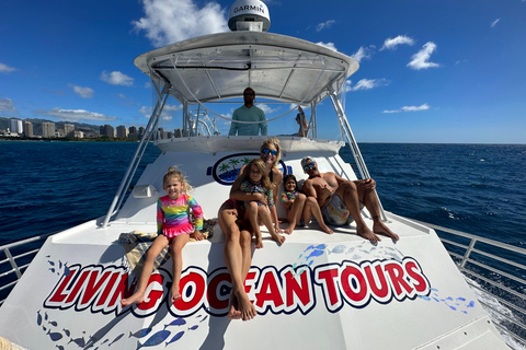 Honolulu : Croisière de luxe à Waikiki pour la plongée avec tuba et la découverte de la faune et de la flore