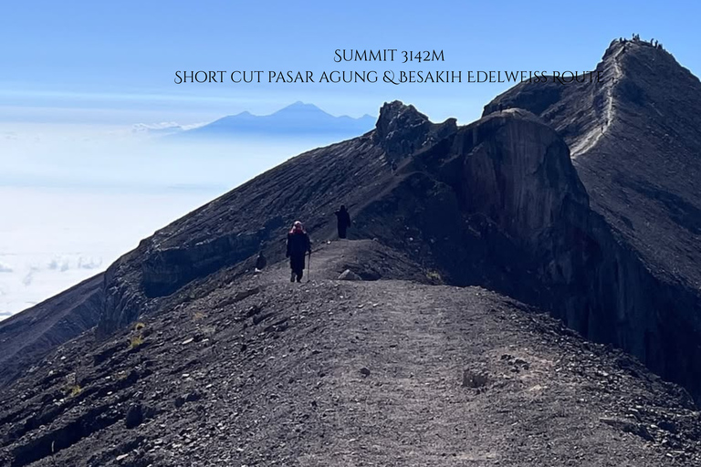 Bali Mount Agung Sunrise or Daytime Trek 3,142m Peak Mount Agung 2.900 MASL via Pasar Agung Temple (9Hrs)