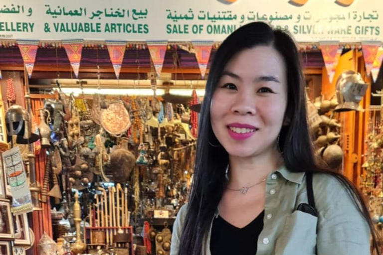 Muscat 3-Hour City Tour: Visit Mosque, Opera & Mutrah Souq