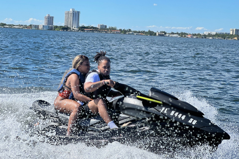 North Bay Village Miami: Avventura in moto d&#039;acqua con giro in barca